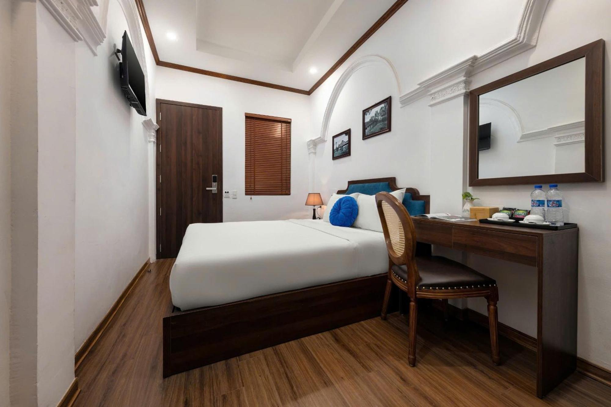The Ambery Hanoi Boutique Hotel & Travel Exterior photo