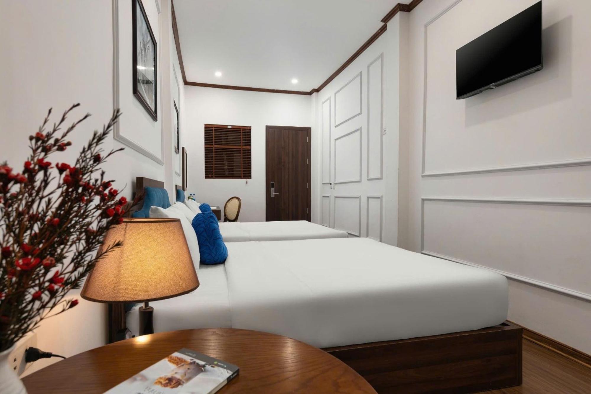 The Ambery Hanoi Boutique Hotel & Travel Exterior photo